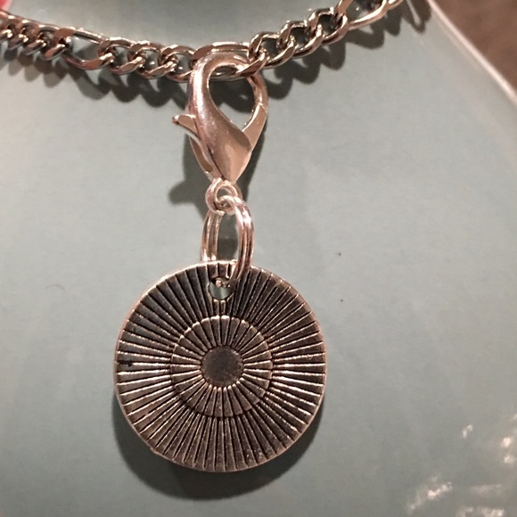 Clip Charm on stainless bracelet❤️Live laugh love - Picture 2 of 7